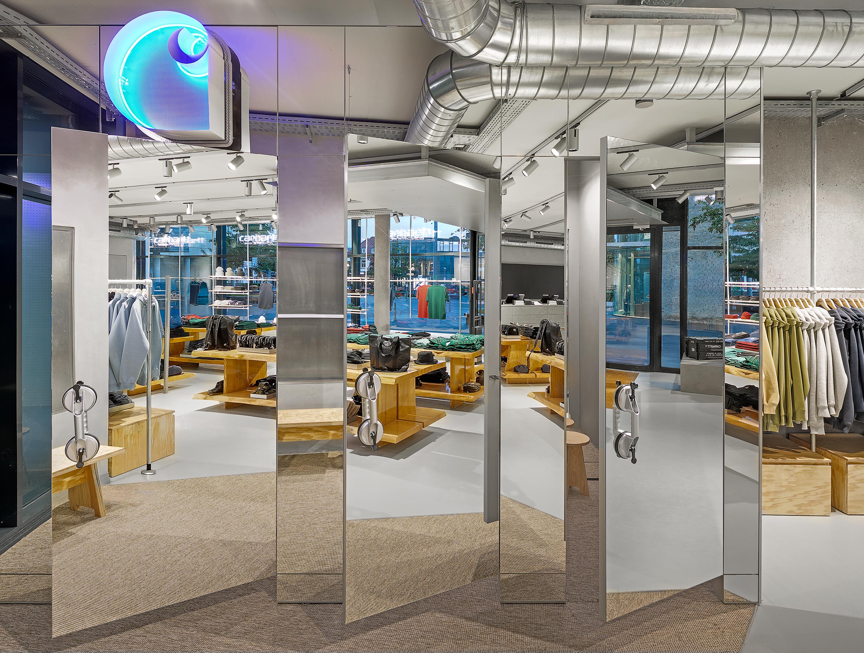 Carhartt — Retail photography by Daniel Stauch