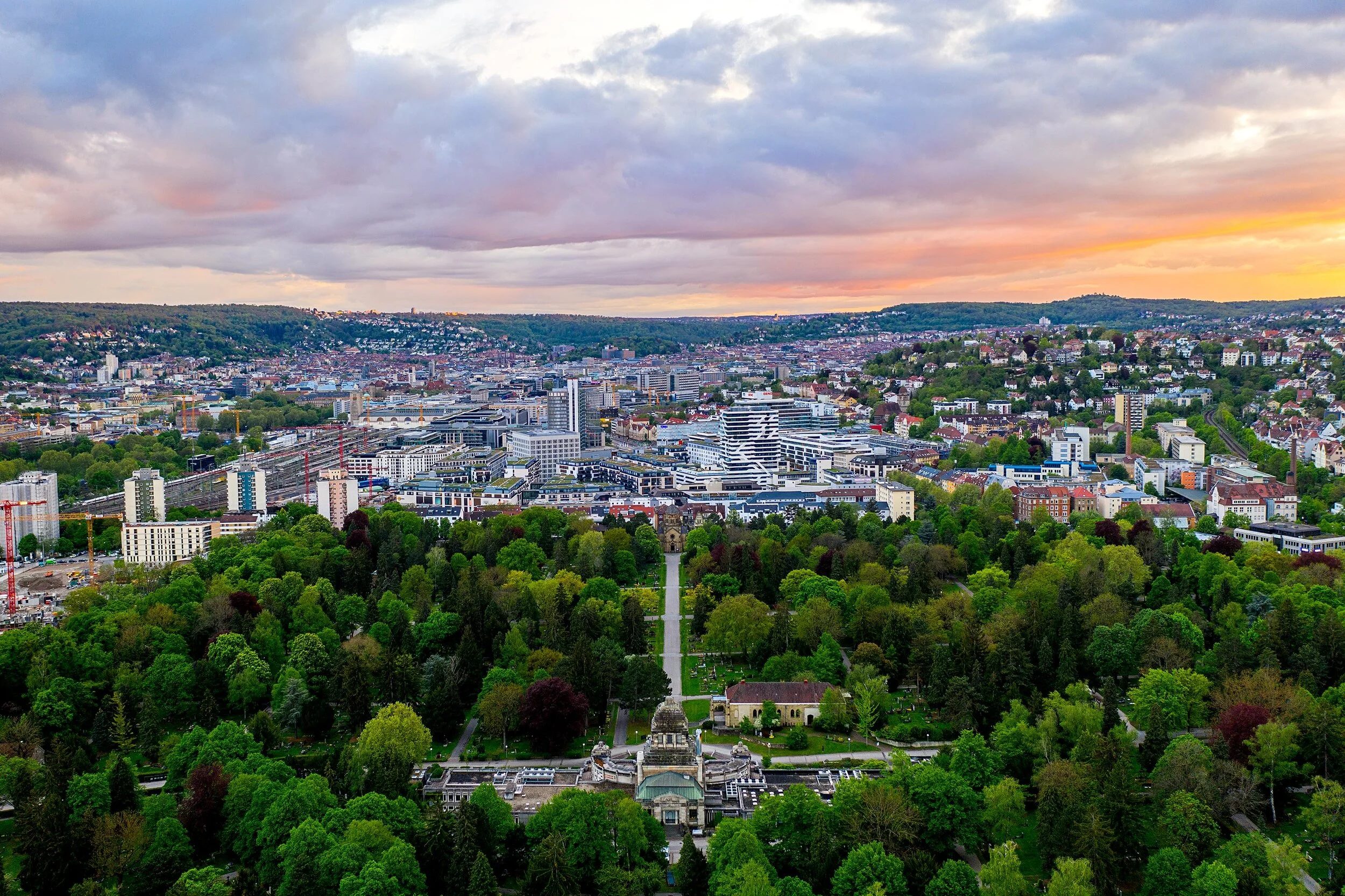 Pragfriedhof, Stuttgart – aerial view — Daniel Stauch